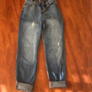 High Rise mom jeans good condition ✅✅